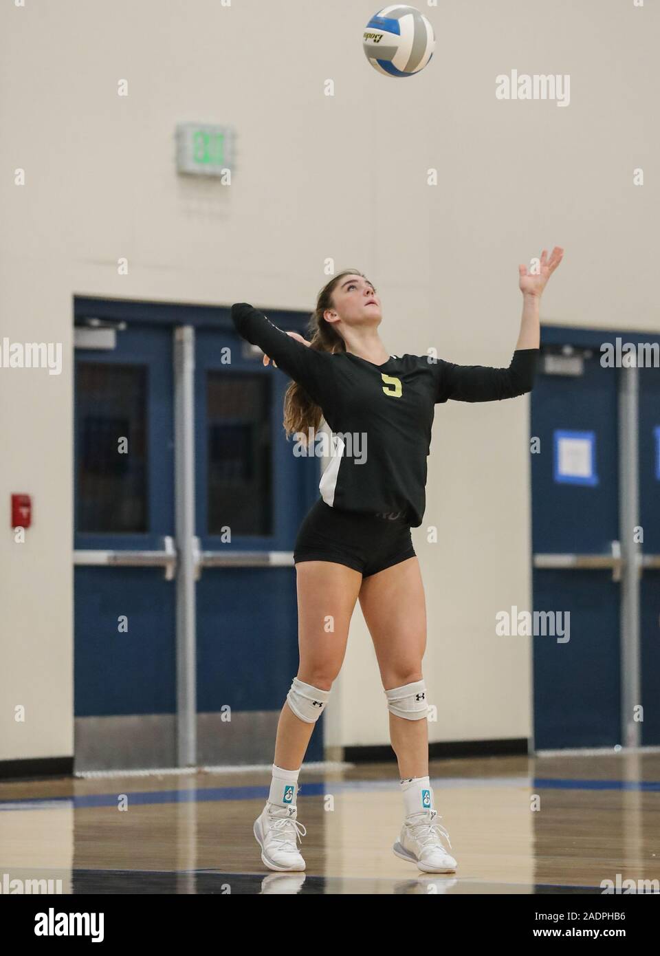 Azione di pallavolo con Kuna vs Bonneville High School a Coeur d'Alene, Idaho. Foto Stock