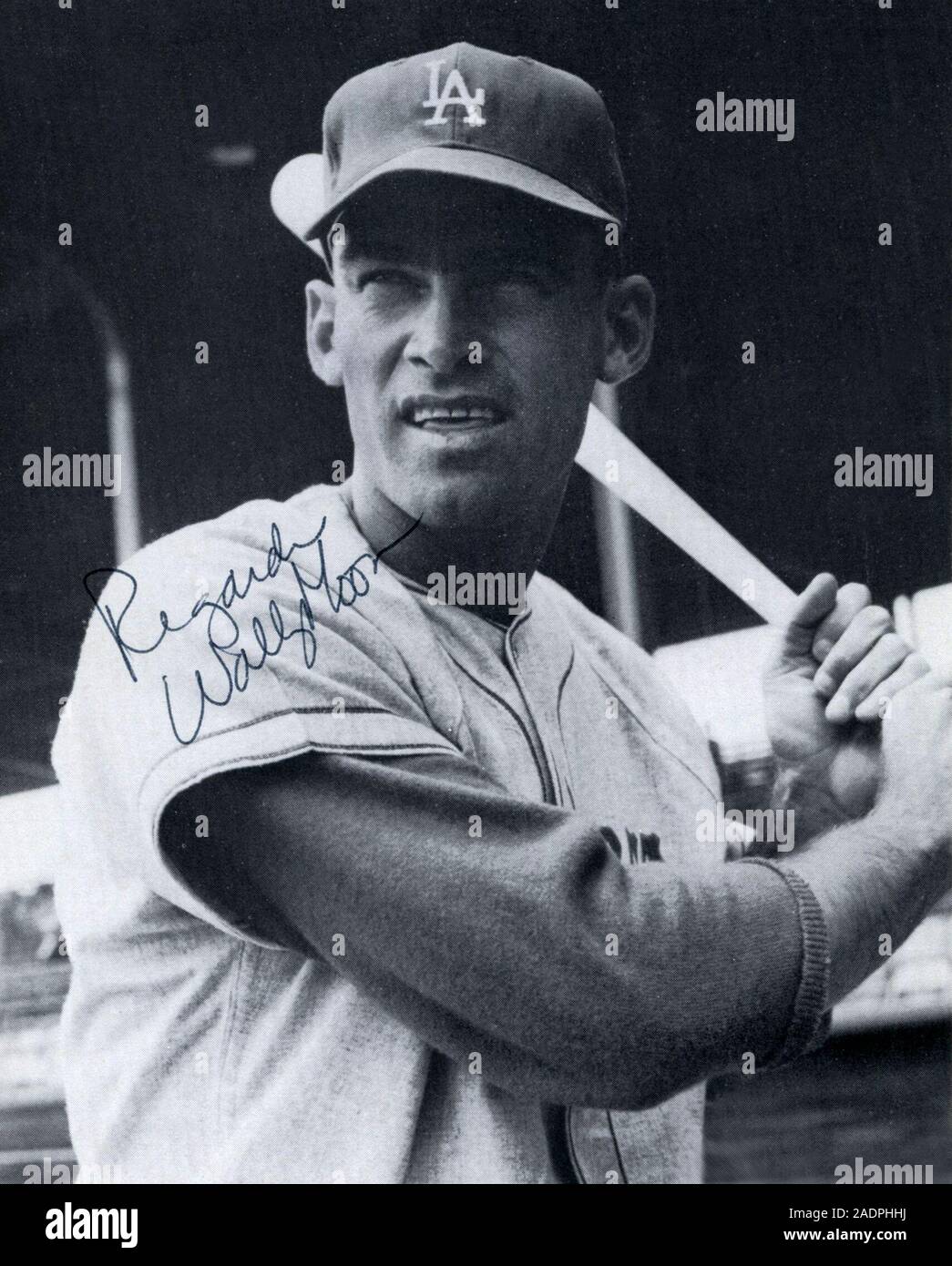 Vintage firmato foto in bianco e nero di Los Angeles dodgers giocatore di baseball Wally Moon circa 1960s. Foto Stock
