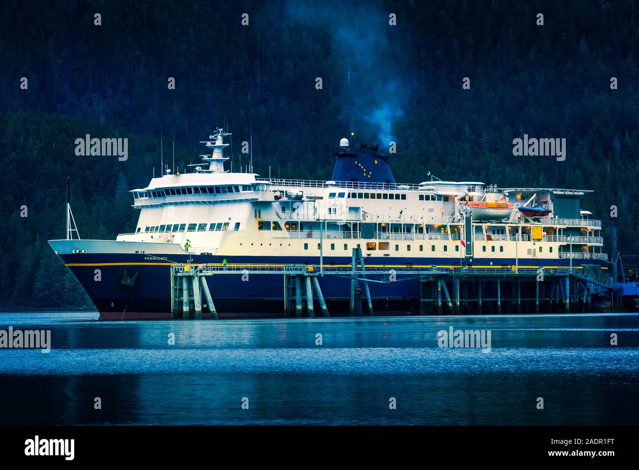 La M/V Kennicott ancorata al Sitka terminale. Sitka, Alaska, Stati Uniti d'America. Foto Stock