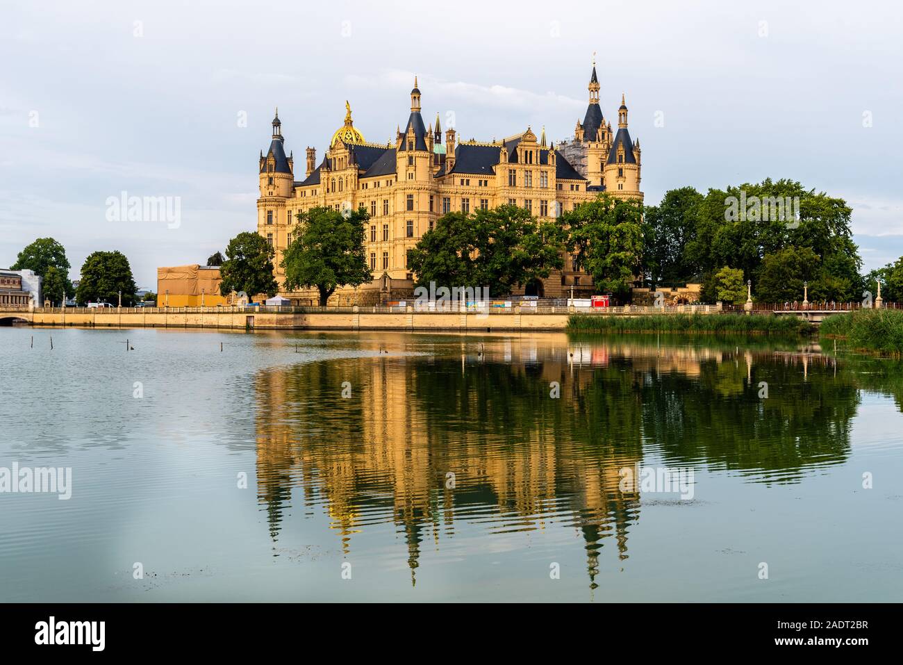 Schwerin, Germania - 2 Agosto 2019: Castello di Schwerin, una delle opere più importanti di romantica dello storicismo in Europa Foto Stock