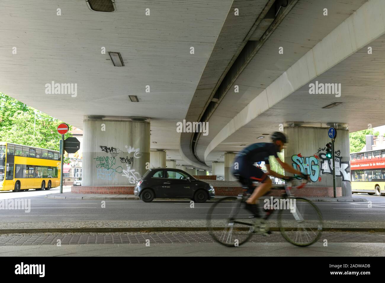 Autobahnbrücke, Breitenbachplatz, Dahlem, Steglitz-Zehlendorf, Berlino, Deutschland Foto Stock