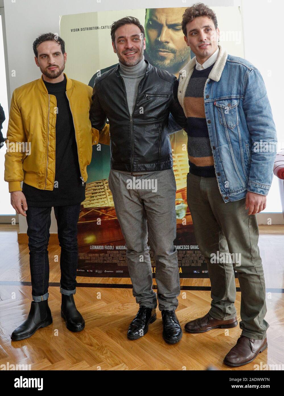 Napoli, campania, Italy. 5 Dic, 2019. 05/12/2019 Napoli, presso l'Hotel Vesuvio questa mattina la presentazione di Marco D'Amore è l'Immortale e tutto il cast di attori. Credito: Fabio Sasso/ZUMA filo/Alamy Live News Foto Stock