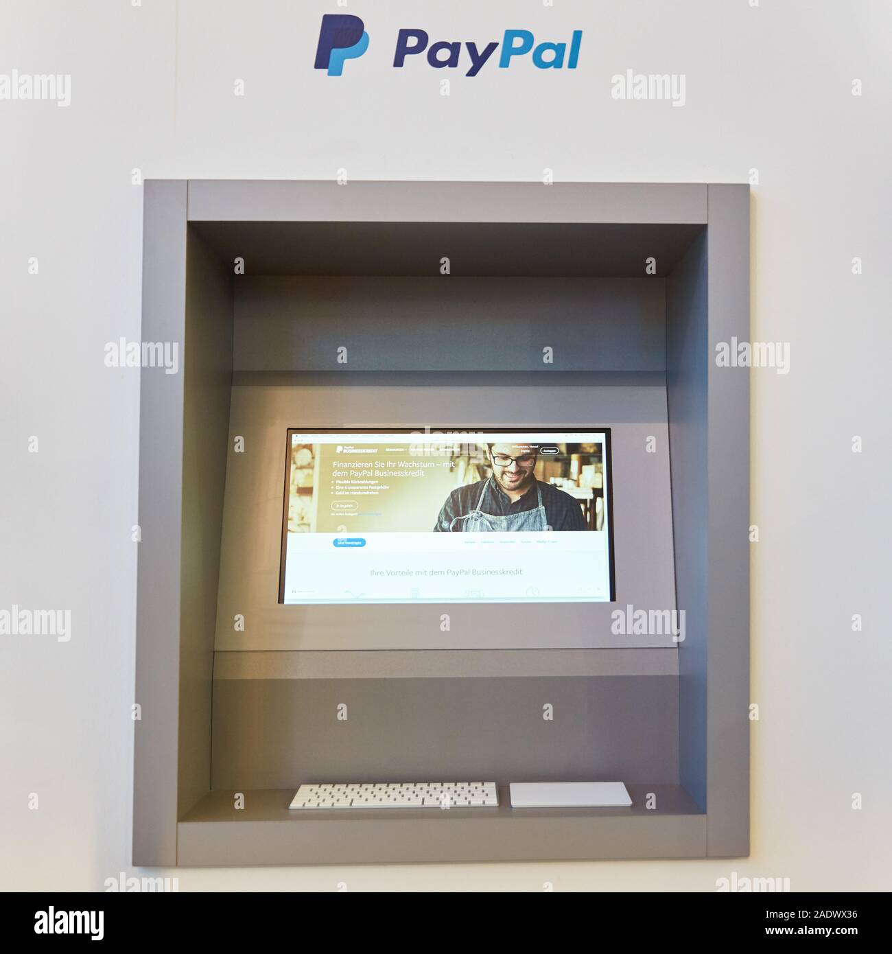 Colonia, Settembre 2019: PayPal ATM al DMEXCO fiera commerciale Foto Stock