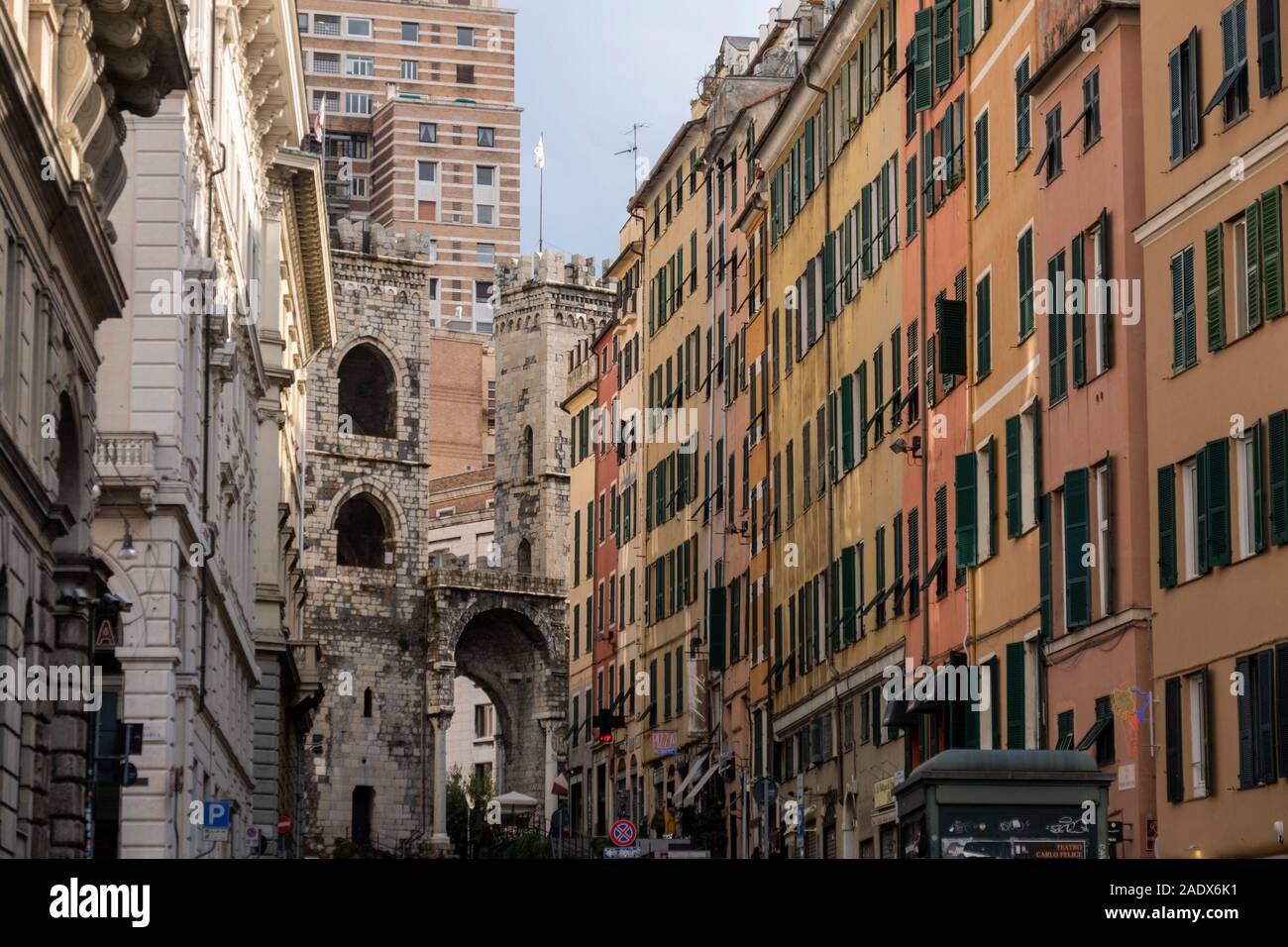 Porta Soprana - Le porte medievali delle mura di cinta del centro storico di Genova, Italia, Europa Foto Stock