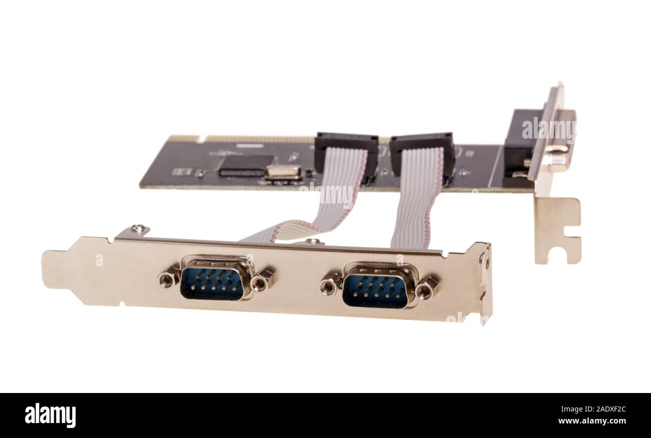 Raccolta elettronica - Computer digital input output port card isolato su sfondo bianco Foto Stock