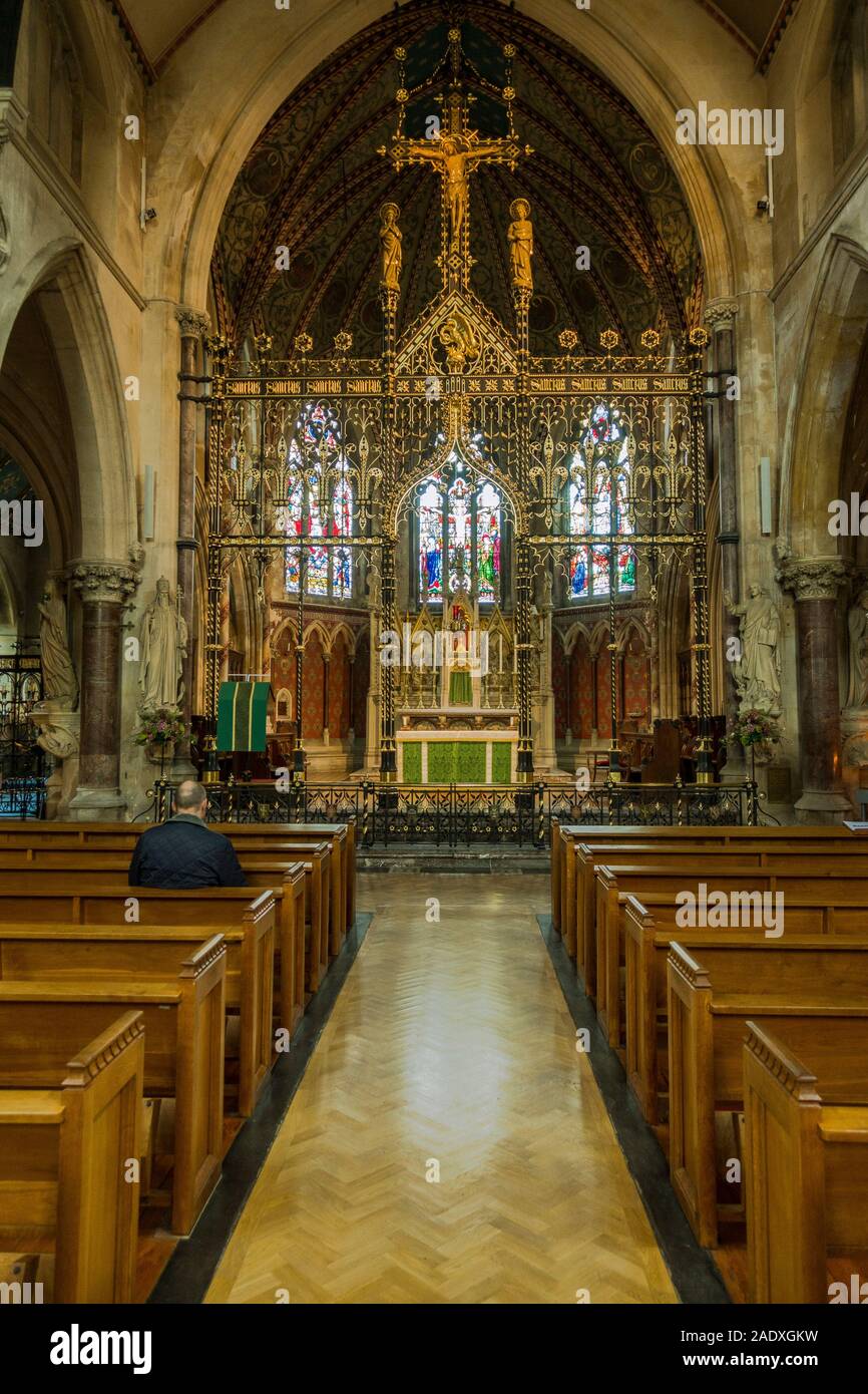 Interno della Vasca Da Bagno San Giovanni Evangelista chiesa cattolica romana, bagno, Somerset, Inghilterra, Regno Unito Foto Stock