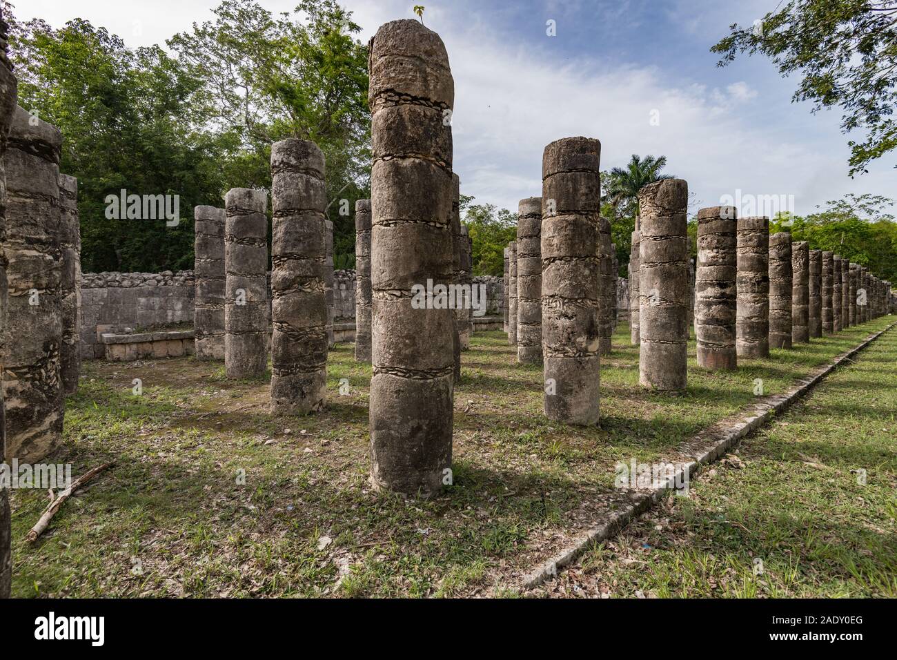 La sala delle mille colonne (Grupo de las Mil colonna) a Chichen Itza antiche civiltà Maya Foto Stock