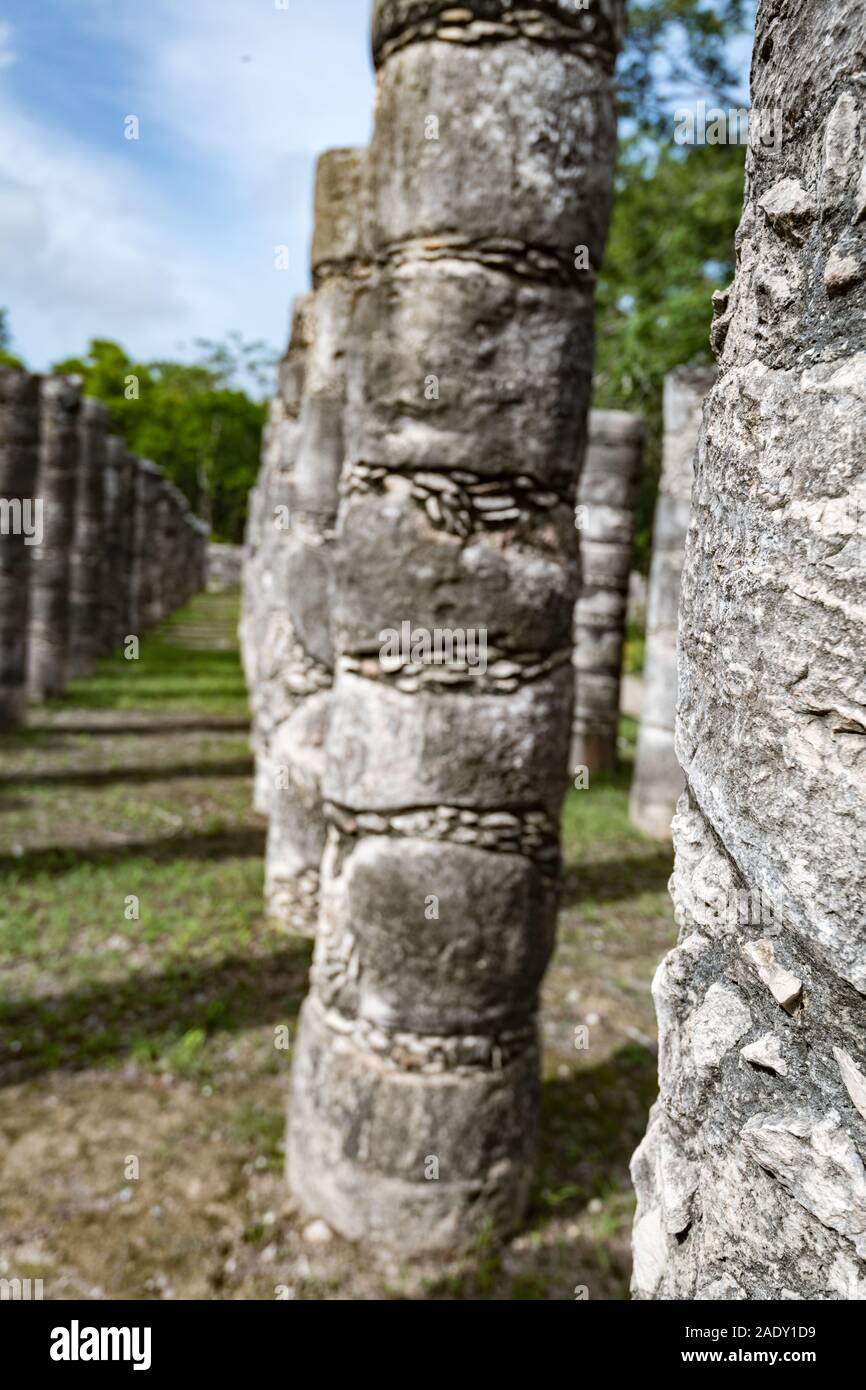 La sala delle mille colonne (Grupo de las Mil colonna) a Chichen Itza antiche civiltà Maya Foto Stock