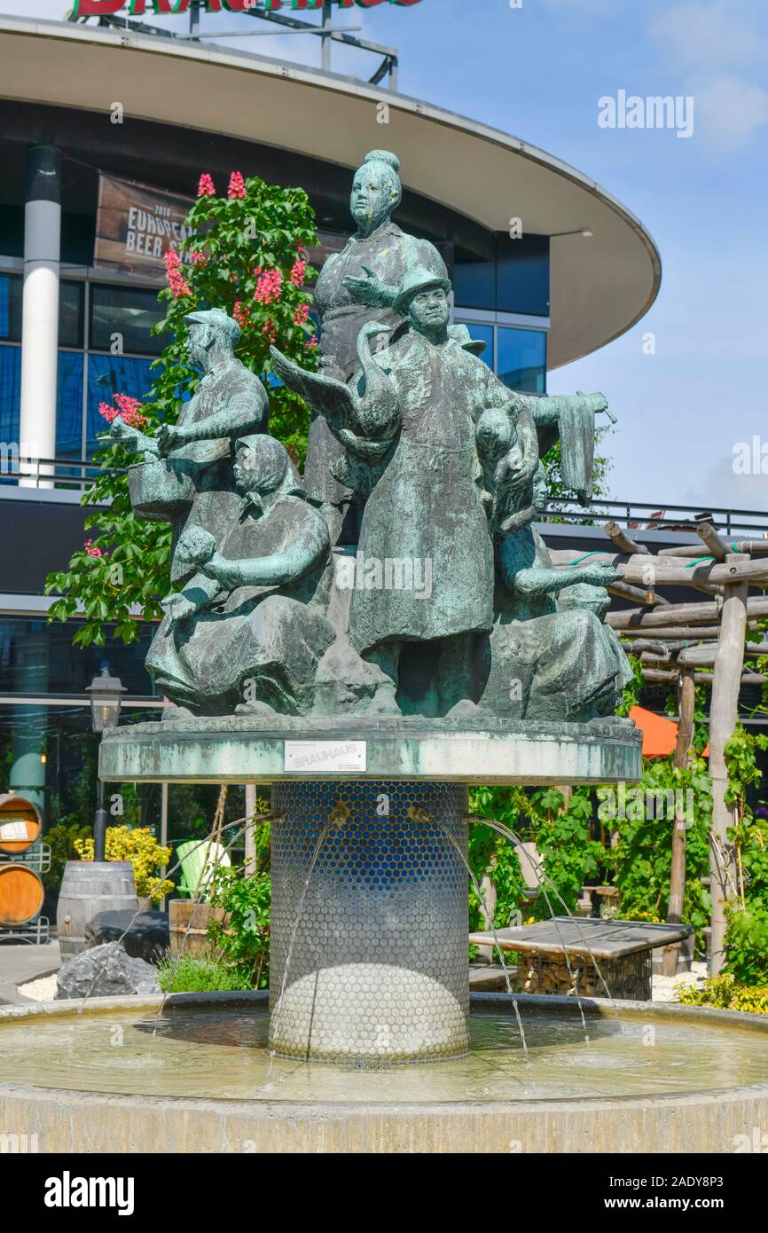 Markthallenbrunnen, Karl-Liebknecht-Straße, nel quartiere Mitte di Berlino, Deutschland Foto Stock