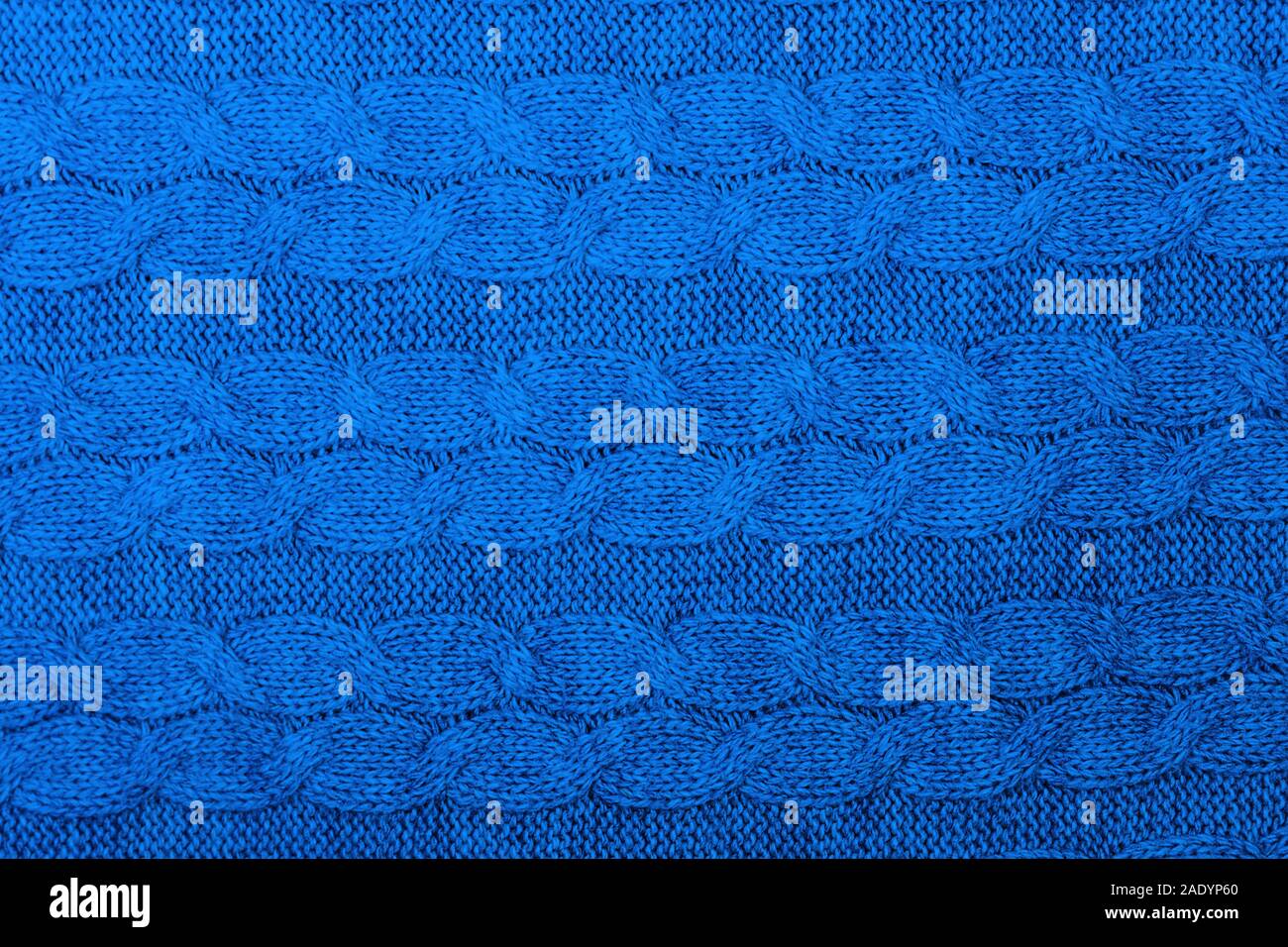 Colore blu 2020 iscrizione. Maglia texture blu. Concetto di colori. Foto Stock