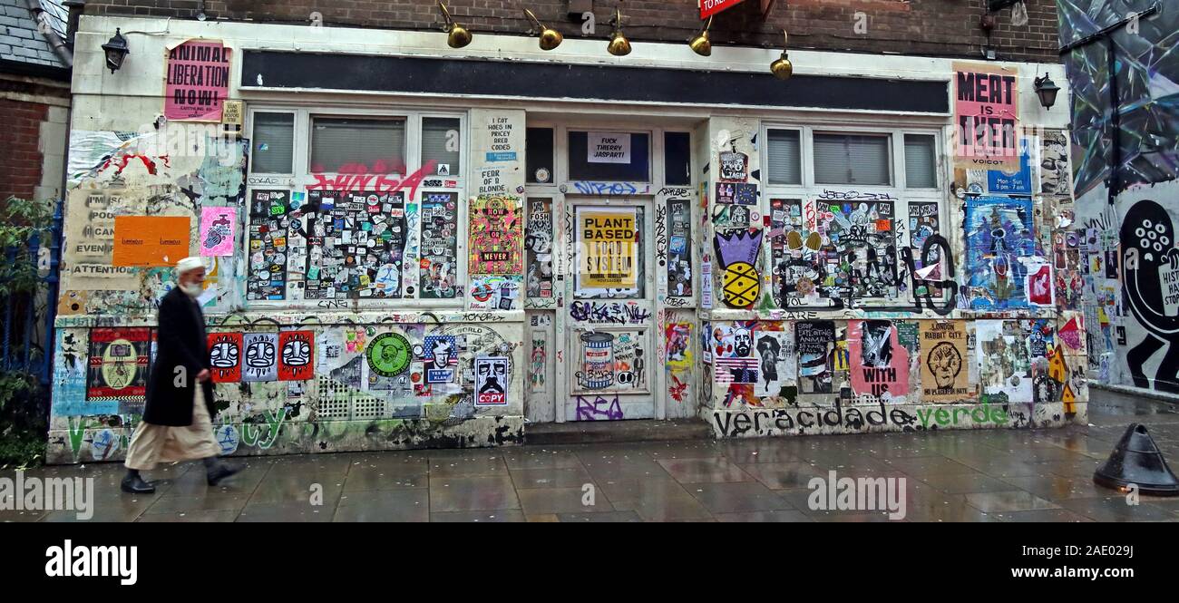La carne è finita, Brick Lane, arte e graffiti, Shoreditch, Tower Hamlets, East End, Londra, Sud-est, Inghilterra, Regno Unito, E1 6QL Foto Stock