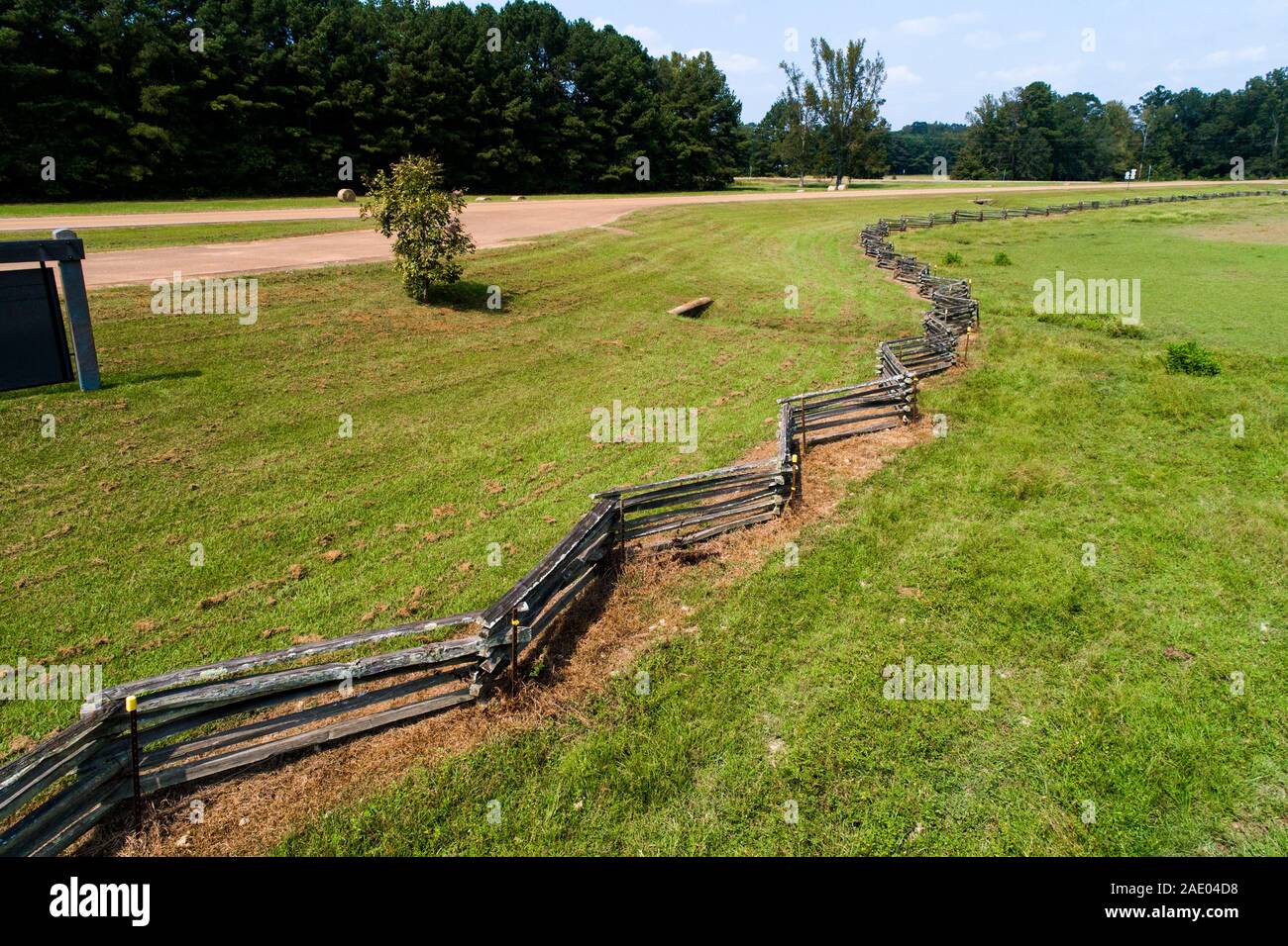 Il Natchez Trace Parkway MS Mississippi noto anche come "Vecchio Natchez Trace', è uno storico sentiero forestale all'interno degli Stati Uniti che si estende rou Foto Stock