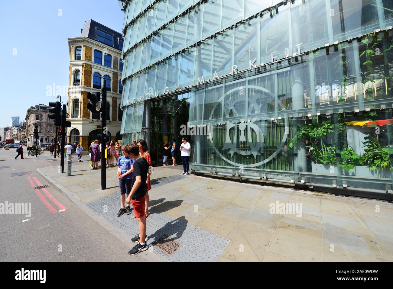 Il vivace Mercato di Borough di Londra, Inghilterra. Foto Stock