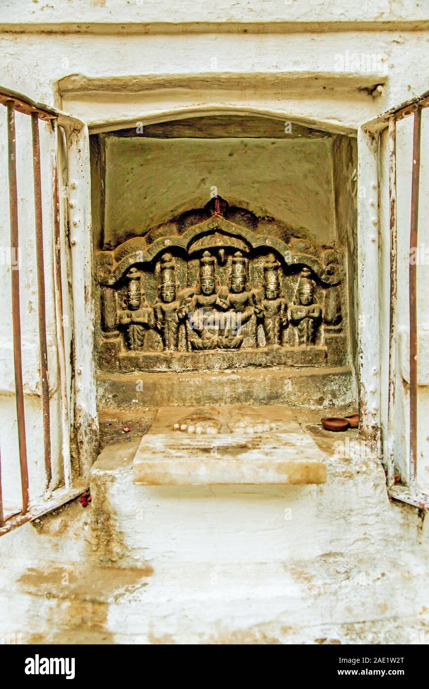 Signore Rama, Lakshman, Sita, Hanuman gli idoli, Malyavanta Raghunatha Temple, Hampi, Karnataka, India, Asia Foto Stock
