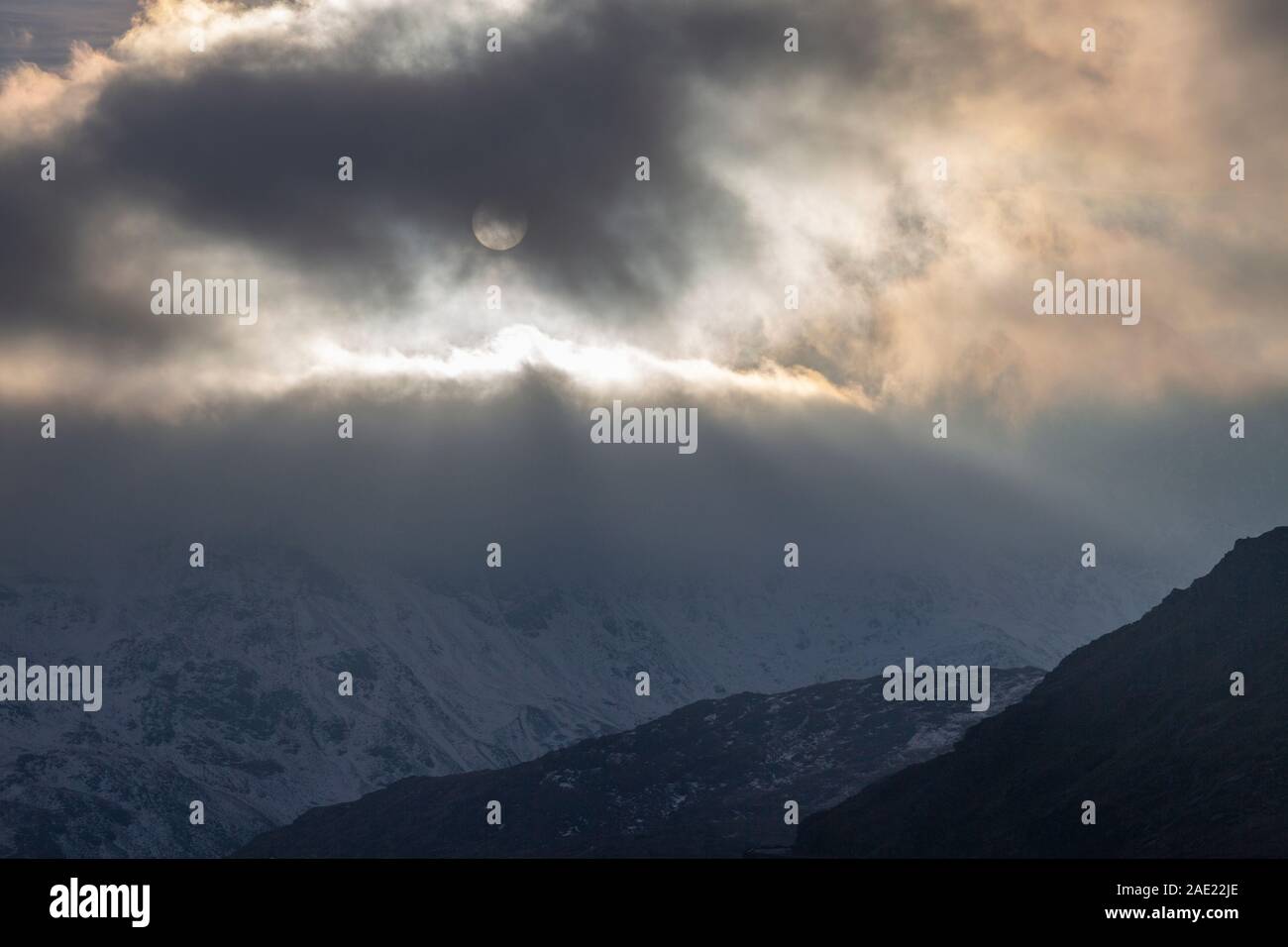Paesaggio montano invernale nel Parco Nazionale di Snowdonia, Galles del Nord. Foto Stock