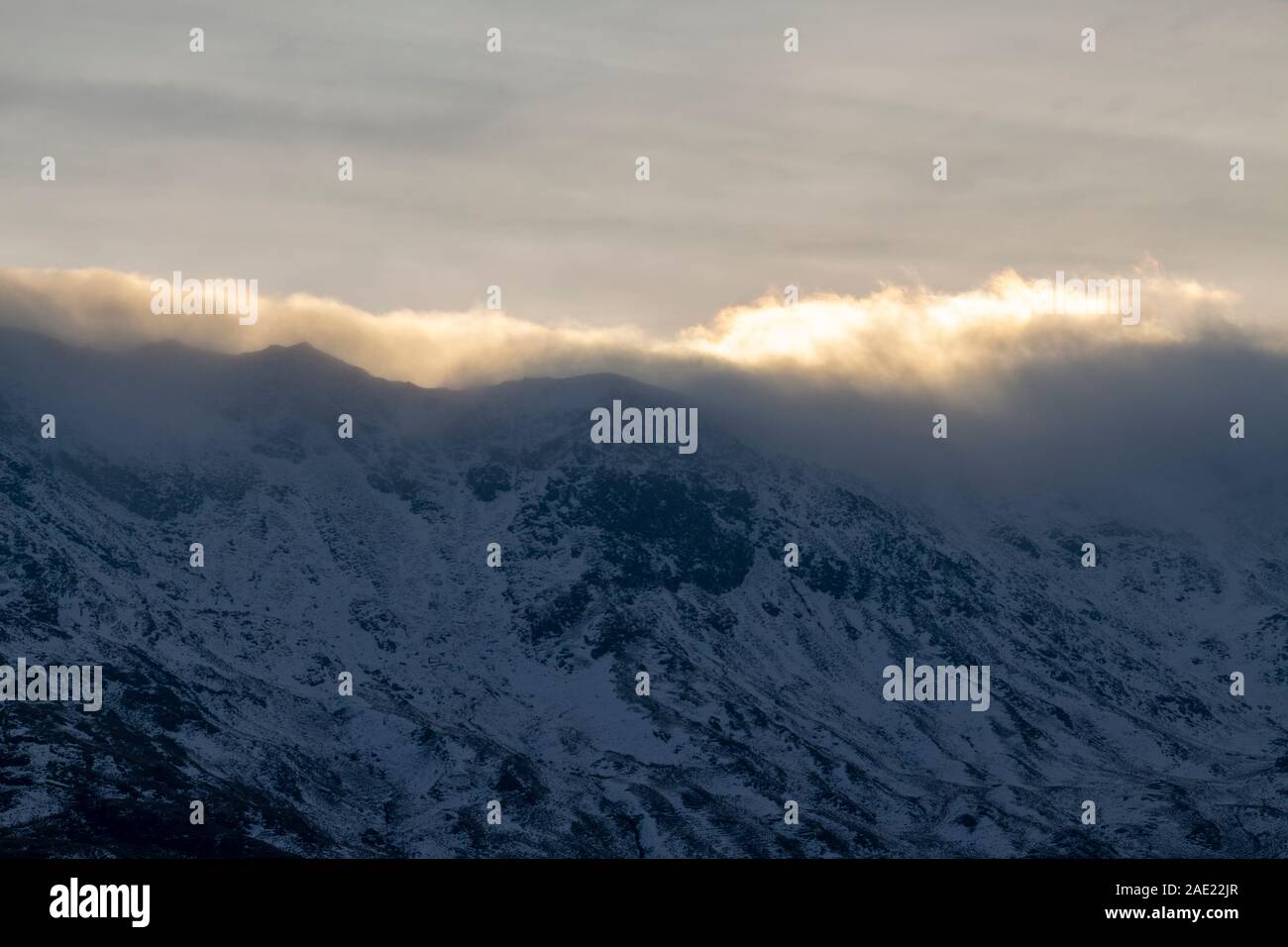 Paesaggio montano invernale nel Parco Nazionale di Snowdonia, Galles del Nord. Foto Stock