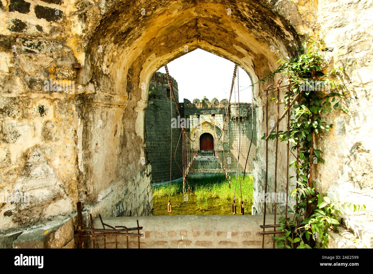 Fort danneggiato, Ahmadnagar Qilaa, Ahmednagar, Maharashtra, India, Asia Foto Stock