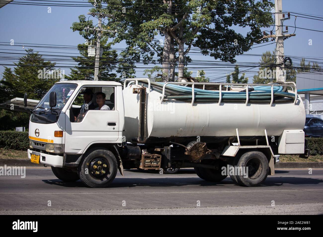 Licciana Nardi, Italia - 25 Novembre 2019: Privato del serbatoio acque nere carrello. Foto di road no.121 circa 8 km dal centro cittadino di Chiangmai, Thailandia. Foto Stock