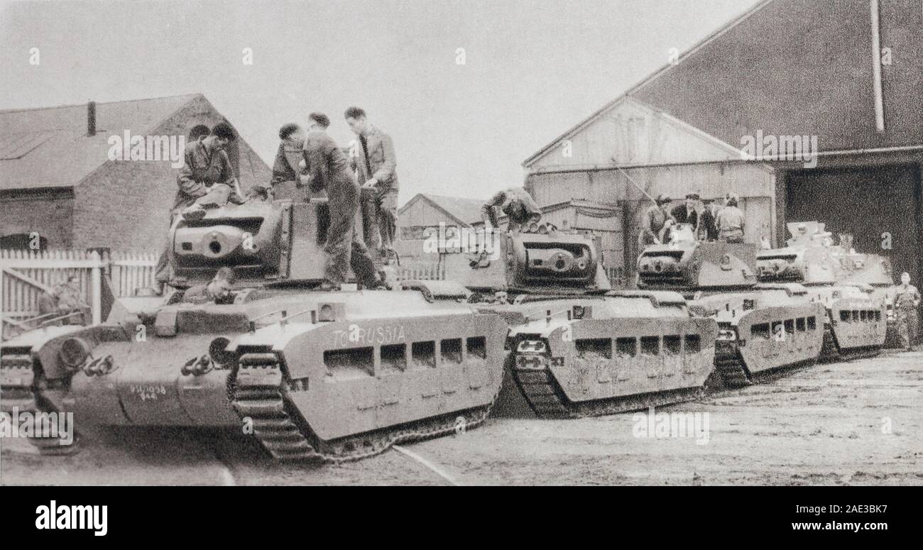 Sono destinati alla Russia. Matilda serbatoi per l'esercito sovietico furono costruite in una fabbrica inglese. Foto Stock