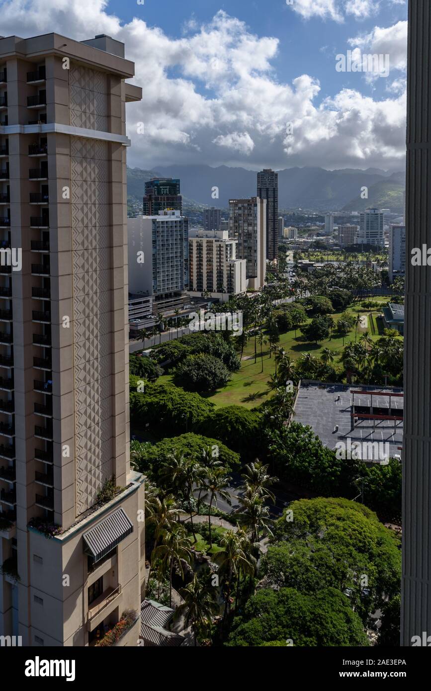 Alti edifici situati a Honolulu, Hawaii Foto Stock