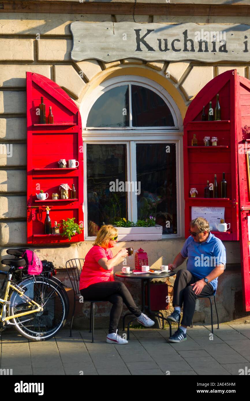 Outdoor Cafe dal quartiere ebraico di Kazimierz Cracovia Polonia Unione europea Europa orientale Città Foto Stock