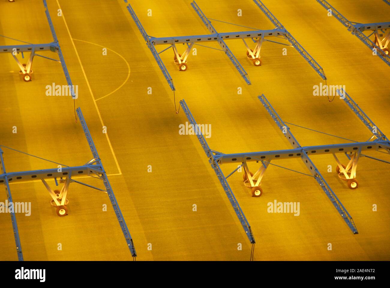 Il passo a essendo riscaldato lo stadio Camp Nou, lo stadio di calcio di Barcellona Club, Barcelona, Spagna. Foto Stock