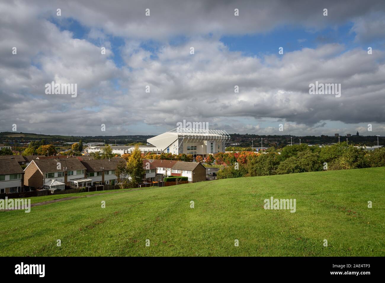 LEEDS, INGHILTERRA-ott 06,2015: zona residenziale vicino a Leeds United football Stadium. Foto Stock