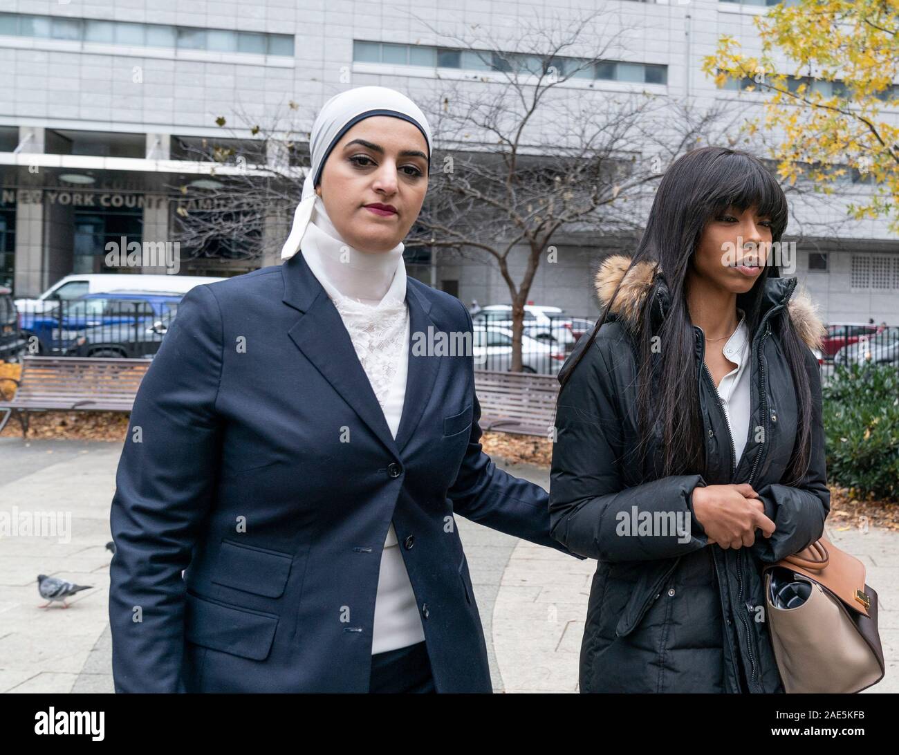 New York, NY - Dicembre 6, 2019: gelsomino Yvette vittima di aggressioni e procuratore Tahanie Aboushi condotta conferenza stampa dopo assalitore arresto a 100 Centre street Foto Stock