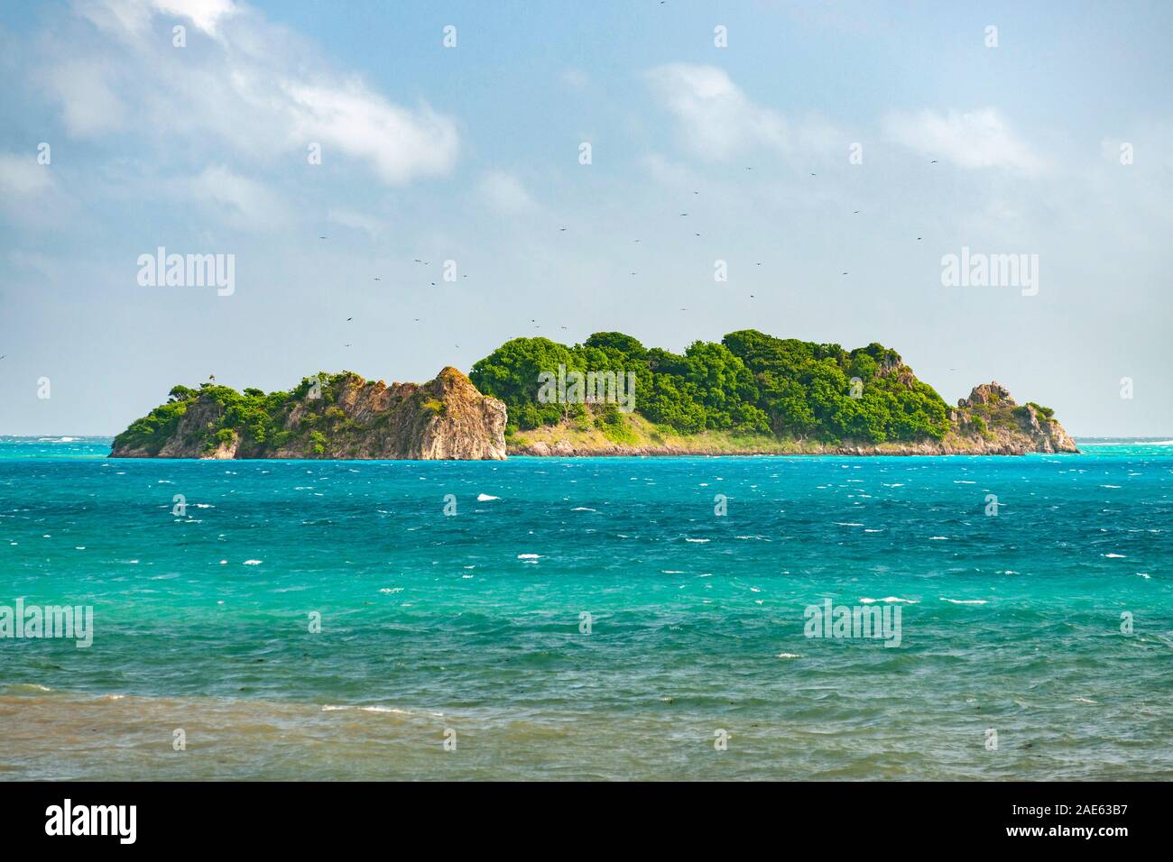 Isoletta al largo della costa della isola di Providencia, Colombia. Foto Stock