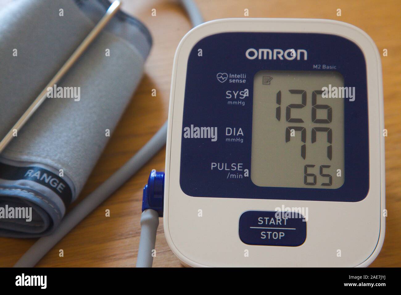 Blood pressure machine immagini e fotografie stock ad alta risoluzione -  Alamy