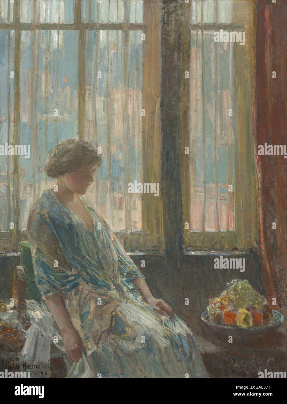 Un dipinto ad olio di Childe Hassam del 1912 raffigurante una finestra di New York, che mostra architettura, riflesso, luce, vista sulla strada urbana, e all'inizio del XX secolo in stile impressionista americano. Foto Stock