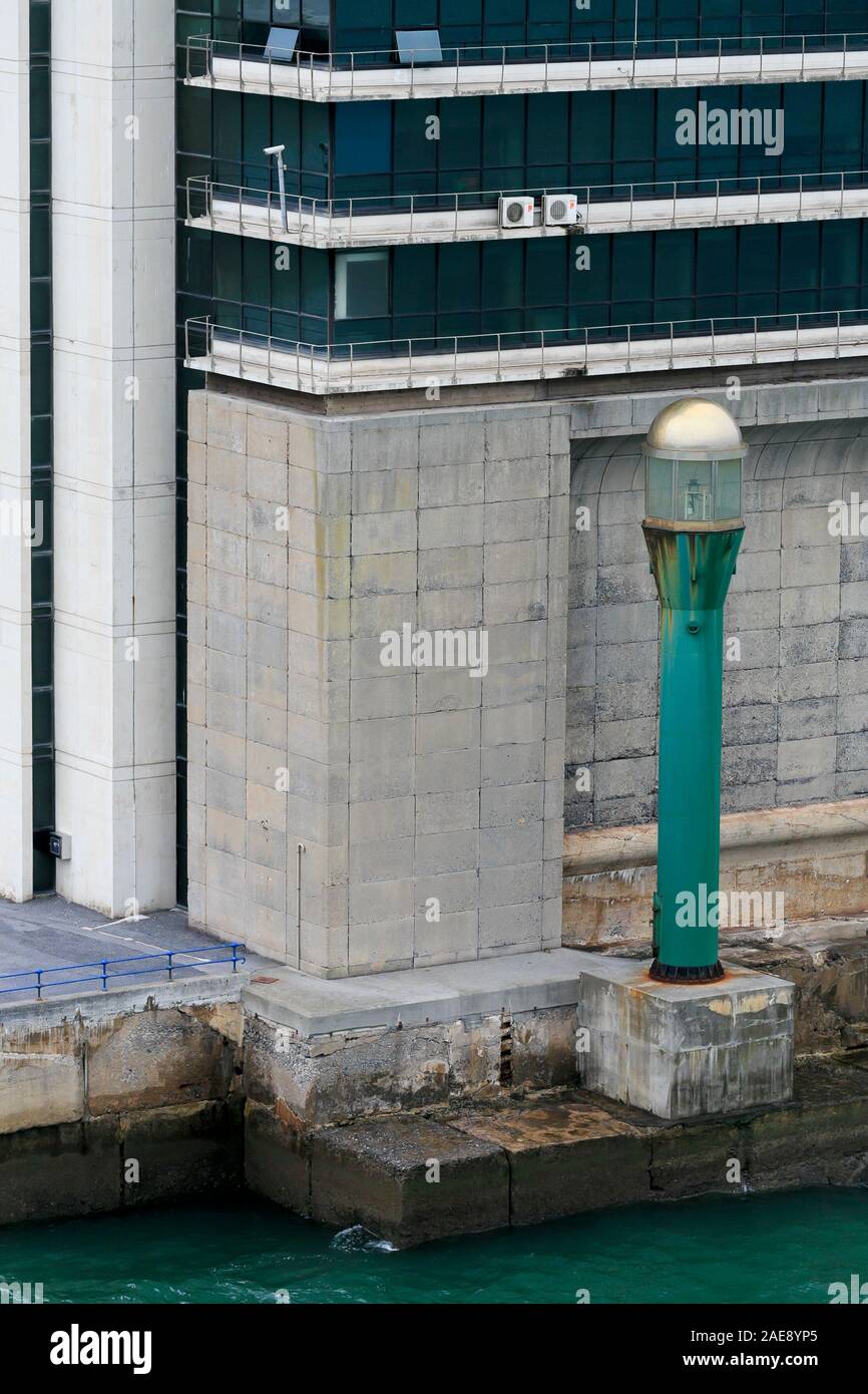 Faro in Santurtzi, porto di Bilbao, Spagna Foto Stock