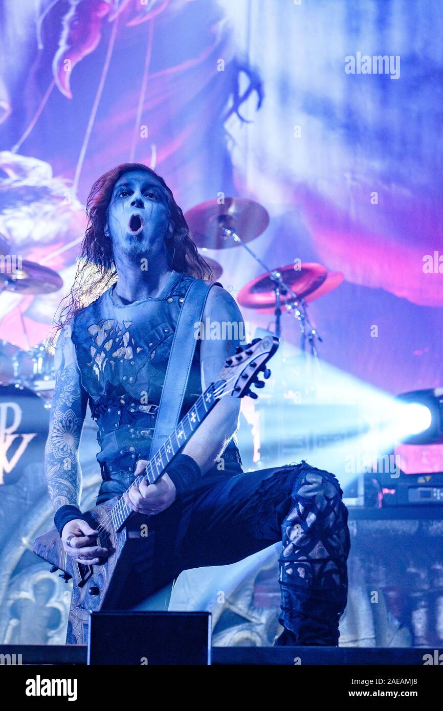Berna, Svizzera. 07Th Dec, 2019. Il tedesco della band power metal Powerwolf esegue un concerto dal vivo presso la Festhalle di Berna. (Photo credit: Gonzales foto/Tilman Jentzsch/Alamy Live News). Foto Stock