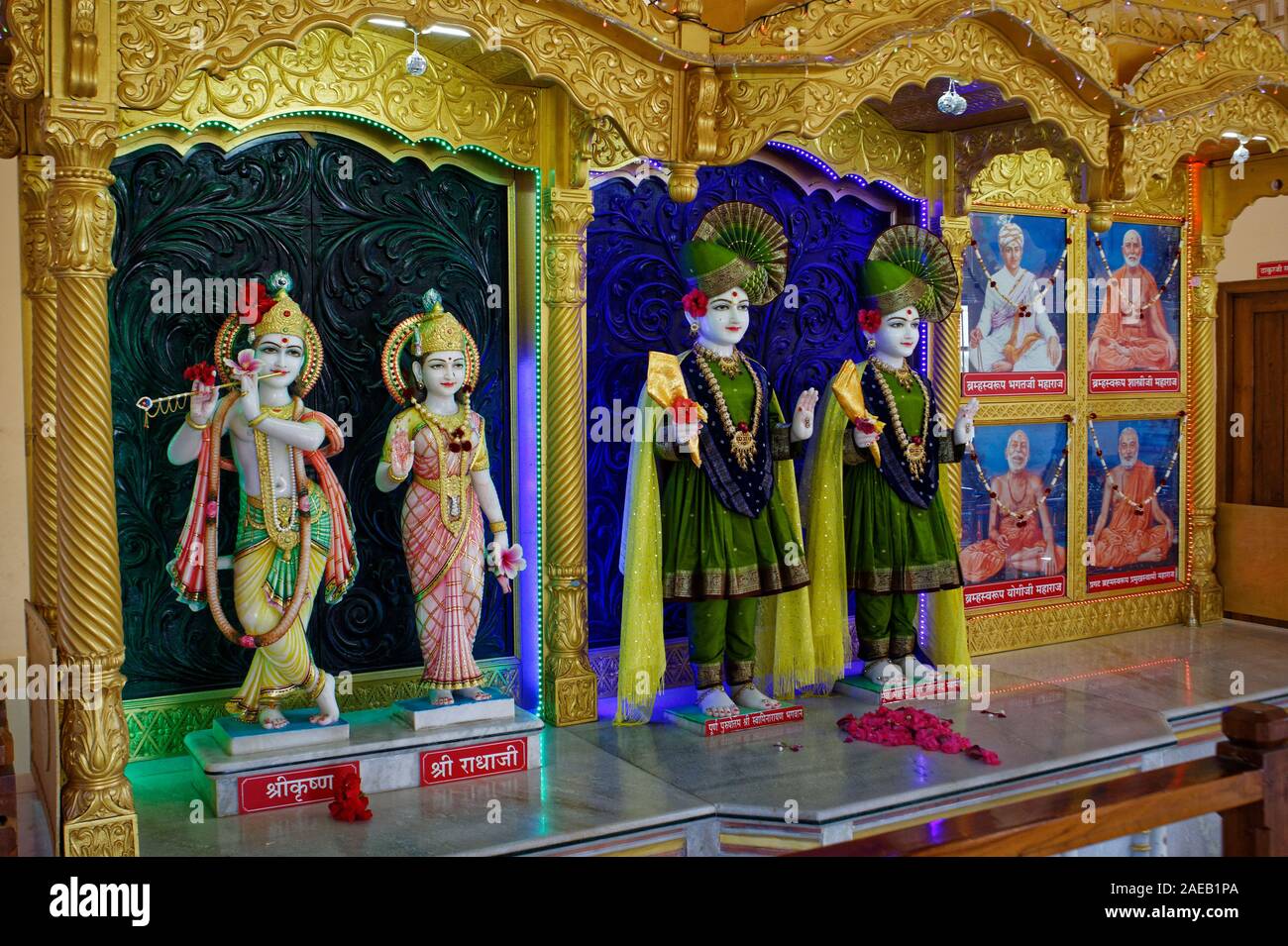 Gli idoli di Swaminaraya maharaj a Barshi Foto Stock