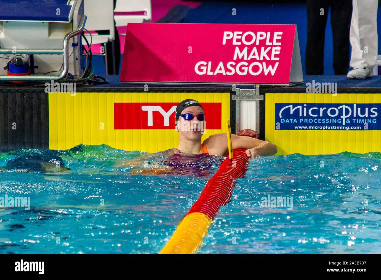 Glasgow, Scotland, Regno Unito. 8 Dic 2019. Janja Segel di Slovenia dopo la concorrenza in campo femminile 50 metri freestyle calore preliminare (numero 1), durante il giorno 5 dell'LEN European Short Course Swimming Championships 2019, a Tollcross International centro nuoto. Credito: Iain McGuinness / Alamy Live News Foto Stock