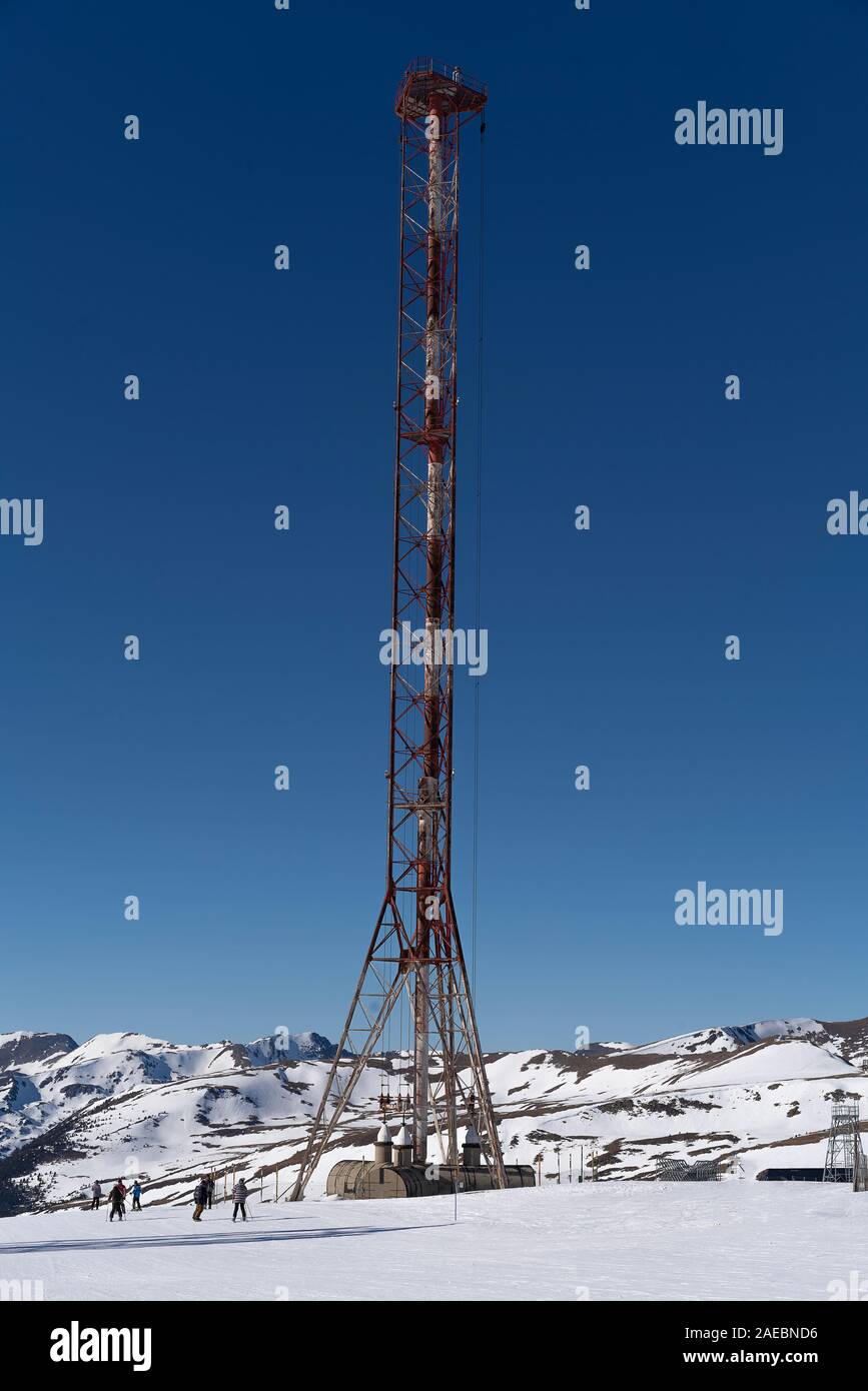 Antenna in Pas de la Casa del settore di sci di Grandvalira, Andorra Foto Stock