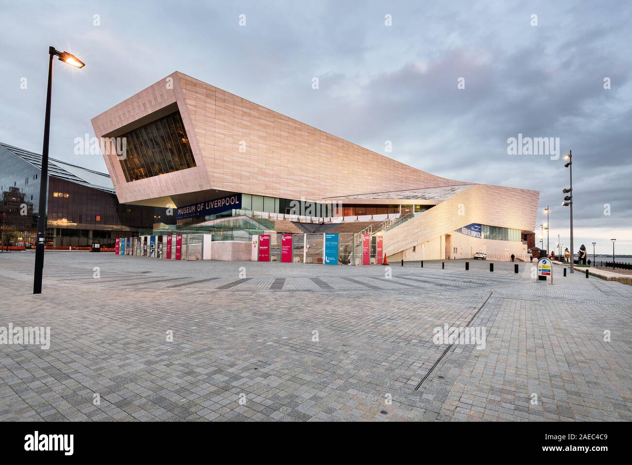 LIVERPOOL, in inghilterra -12 maggio,20015; Museum di Liverpool. Presso il lungomare pierhead di Liverpool City. Foto Stock