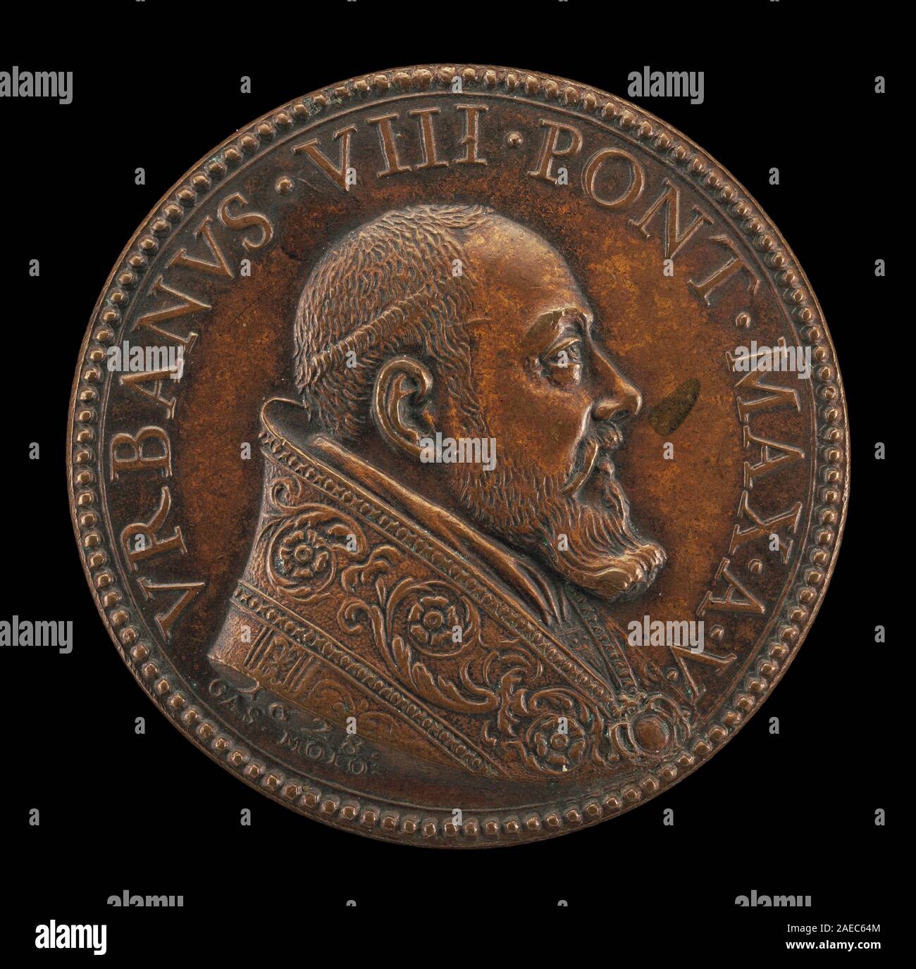 Il dritto di una medaglia creato nel 1628 da Gaspare Mola raffigura Papa Urbano VIII (Maffeo Barberini, 1568-1644), con un ritratto di profilo, regalie papali e iscrizioni che identificano il suo papato. Foto Stock