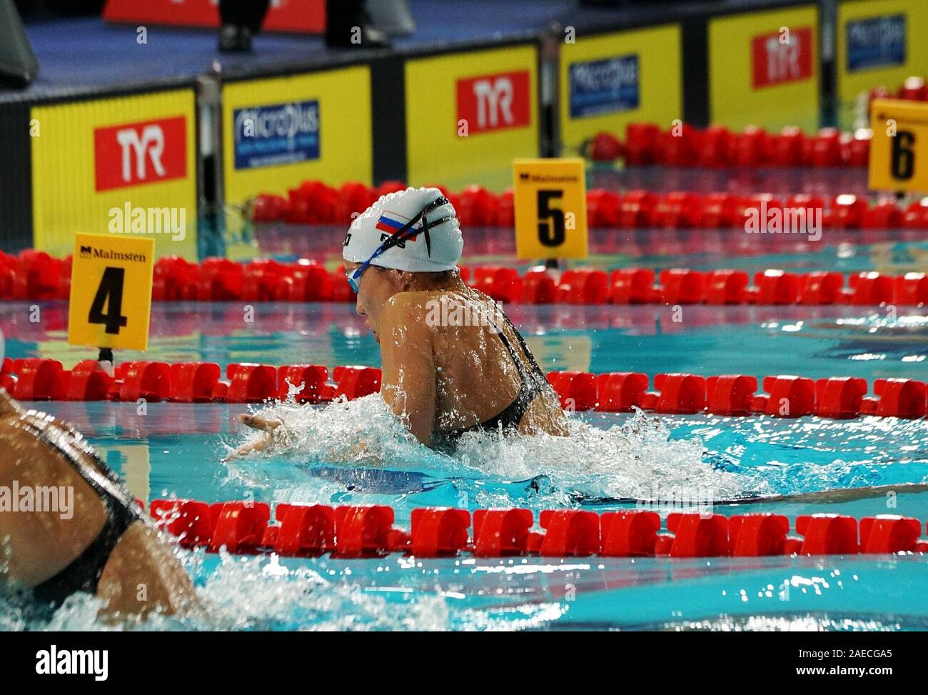 Glasgow, Regno Unito. L'8 dicembre, 2019. Marlia Temnikowa(RUS) win gold in Womens 200m Rana finale di LEN European Short Course Swimming Championships 2019, Glashow, UK. Credito: Pawel Pietraszewski/Alamy Live News Foto Stock