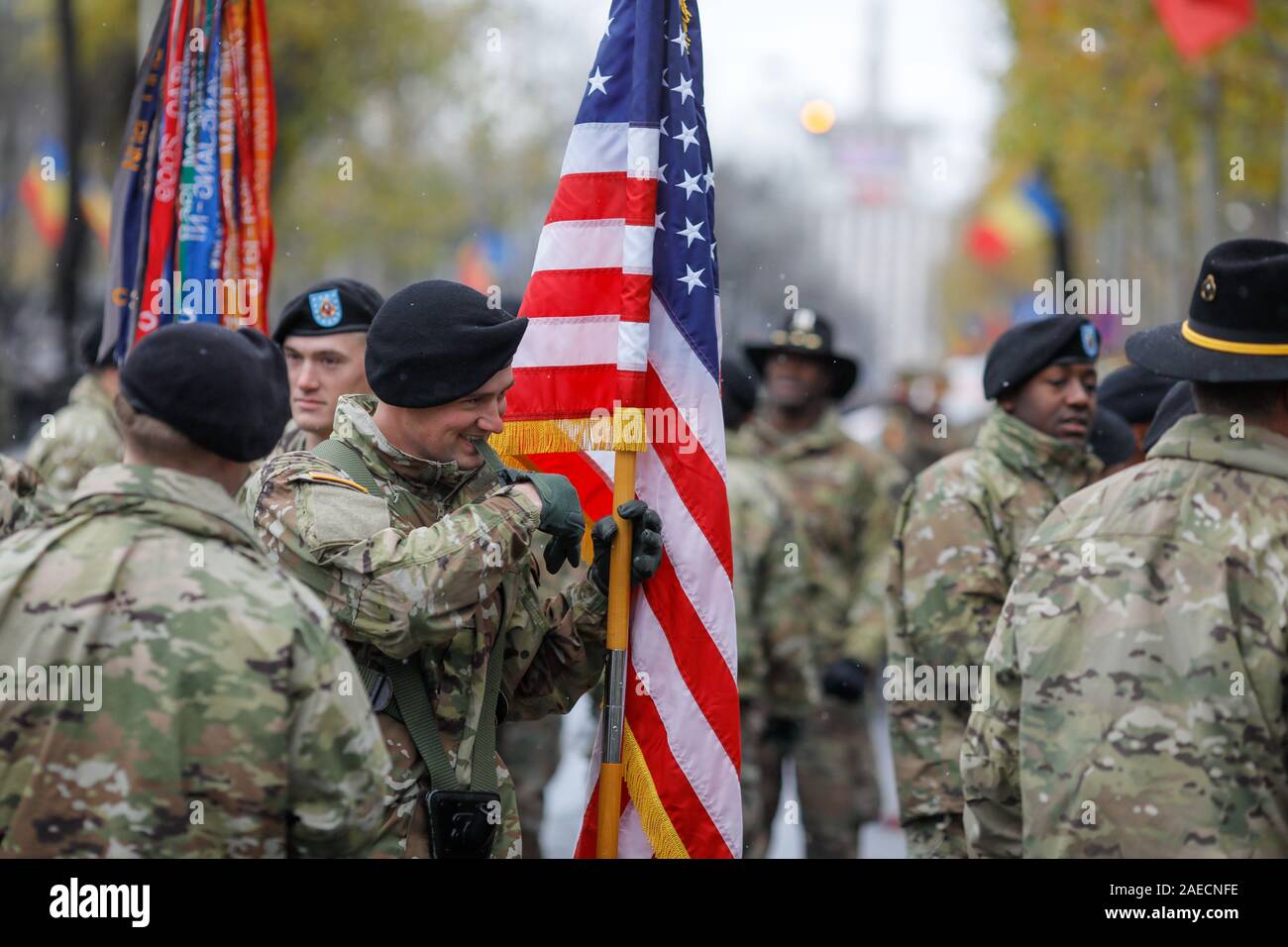 Bucarest, Romania - 01 dicembre, 2019: US Army soldati della prima divisione di cavalleria prendere parte alla nazionale rumena giorno parata militare. Foto Stock