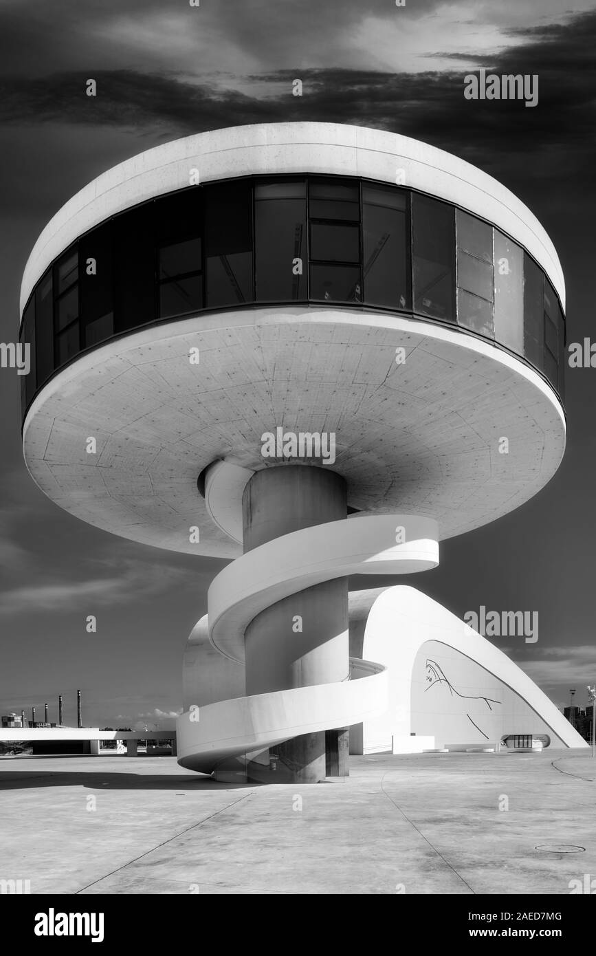 Oscar Niemeyer Centro Culturale Internazionale, Centro de Cultura Internacional Oscar Niemeyer, Aviles, Principato delle Asturie, Spagna, Europa Foto Stock