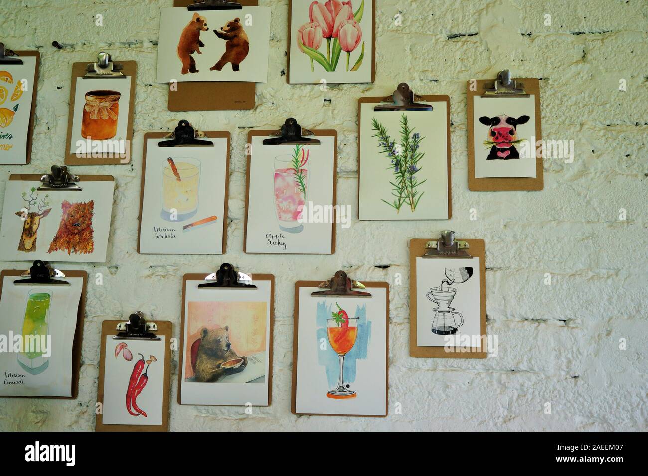 Wall Art, Big Bear Cafe, terreno alternativo, Manali, Himachal Pradesh, India, Asia Foto Stock