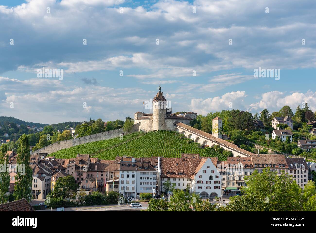 Paesaggio con la fortezza Munot, Sciaffusa, Canton Sciaffusa, Svizzera, Europa Foto Stock