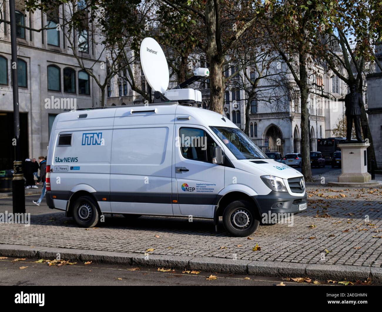ITV News broadcast van parcheggiato nel centro di Londra Foto Stock