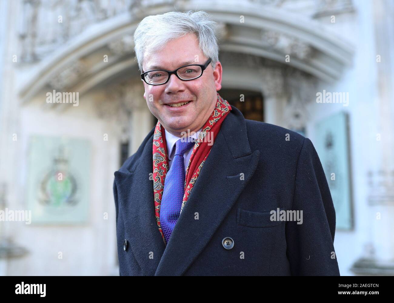 Charles Villiers al di fuori della Corte suprema di Londra dove lui e sua moglie Emma Villiers, che vivevano insieme vicino a Dumbarton prima di separare, in disaccordo sulla questione se i loro argomenti nel corso denaro dovrebbe essere allestita in un inglese o Scottish Court Regno Unito Corte suprema. Foto Stock