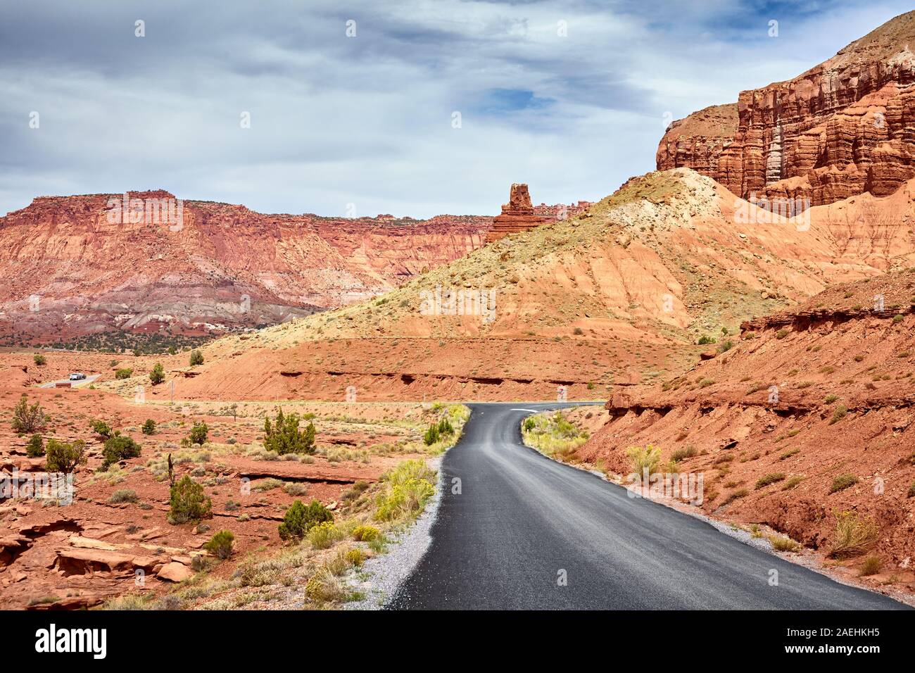 Strada panoramica nel Parco nazionale di Capitol Reef, Utah, Stati Uniti d'America. Foto Stock