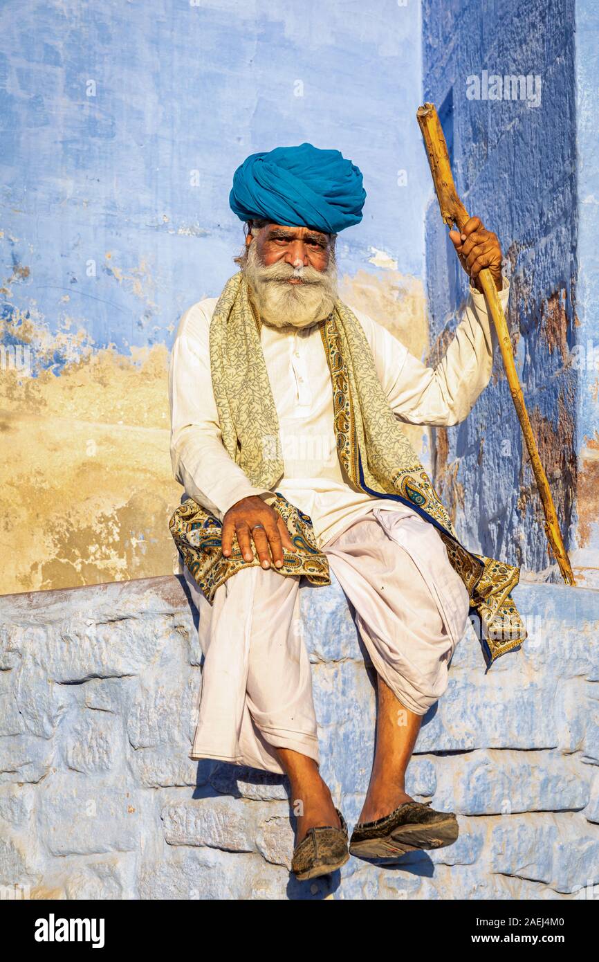 Ritratto di un uomo con turbante, Jodhpur, Rajasthan, India Foto Stock