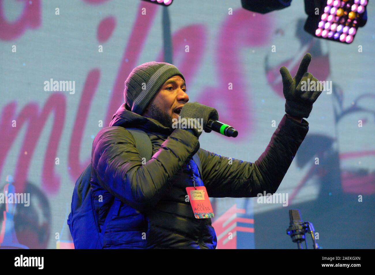 NEW YORK, NY - 07 dicembre: New York City Public Advocate Jumaane Williams durante il mondo di Big Sleep a Times Square su dicembre 07, 2019 HO Foto Stock