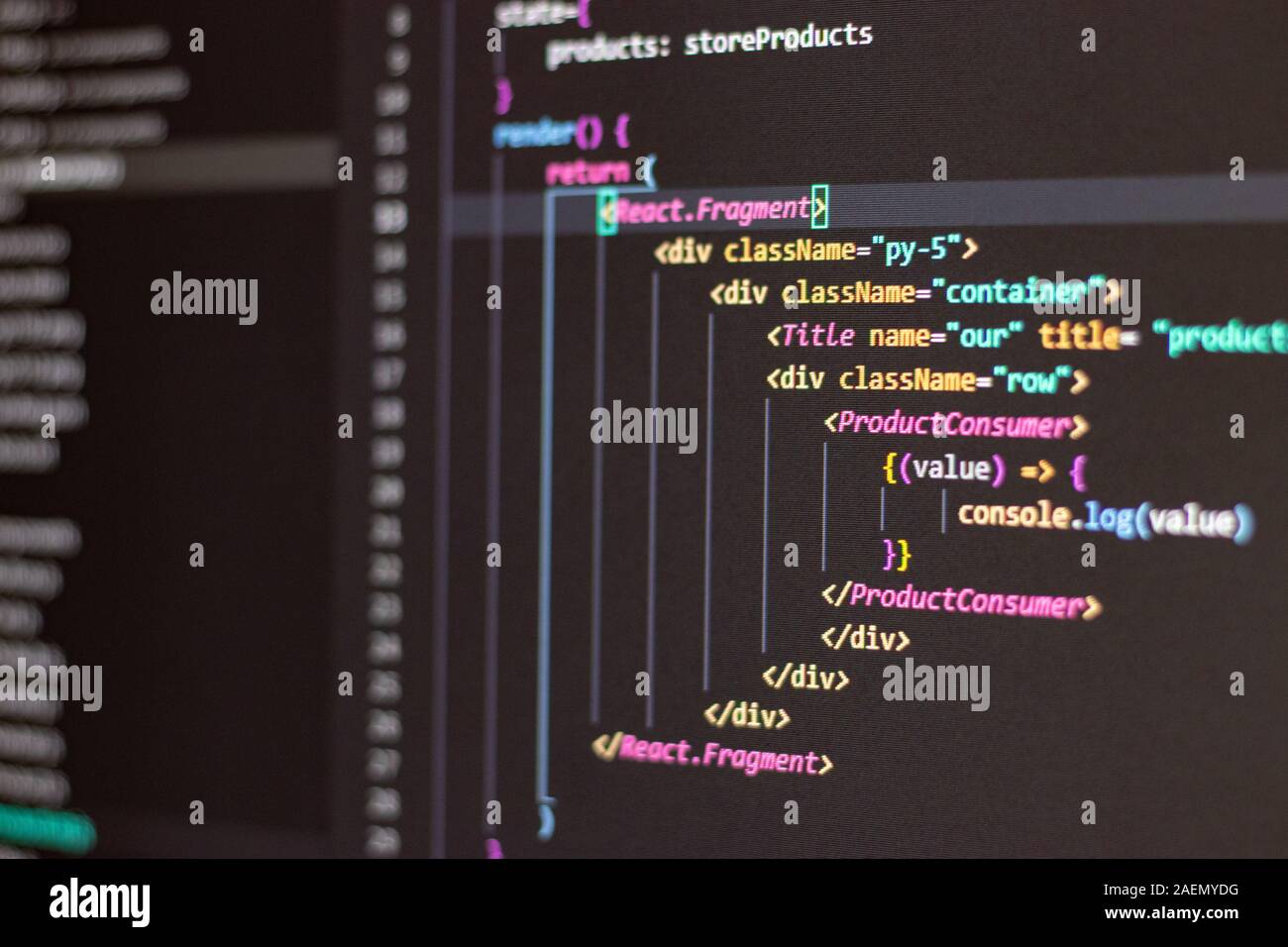 Linguaggio di programmazione su schermo nero sfondo, Javascript codice reagire Foto Stock