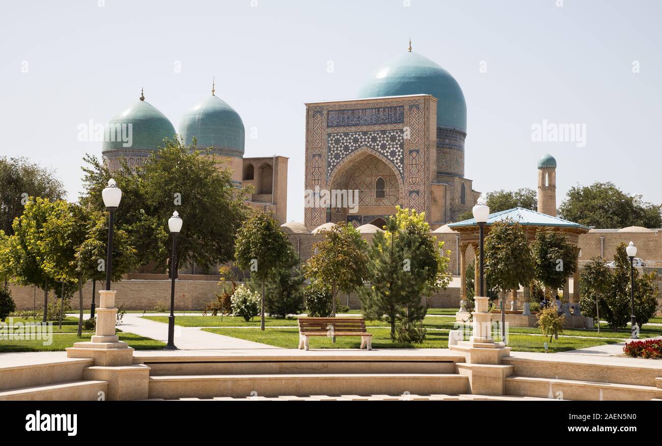 Le cupole blu di kok gumbaz mosque shakhrisabz uzbekistan Foto Stock